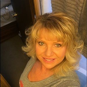 Meet your Posher, Becky